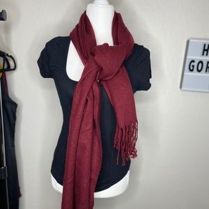 Women’s scarf